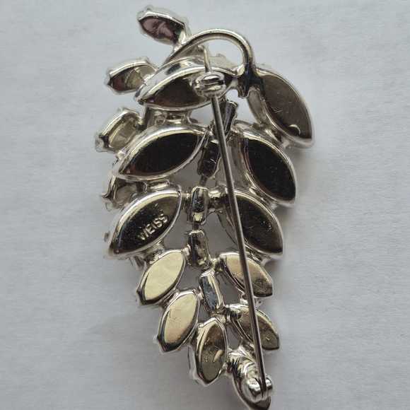 Vintage signed Weiss leaf spray brooch - Picture 2 of 6